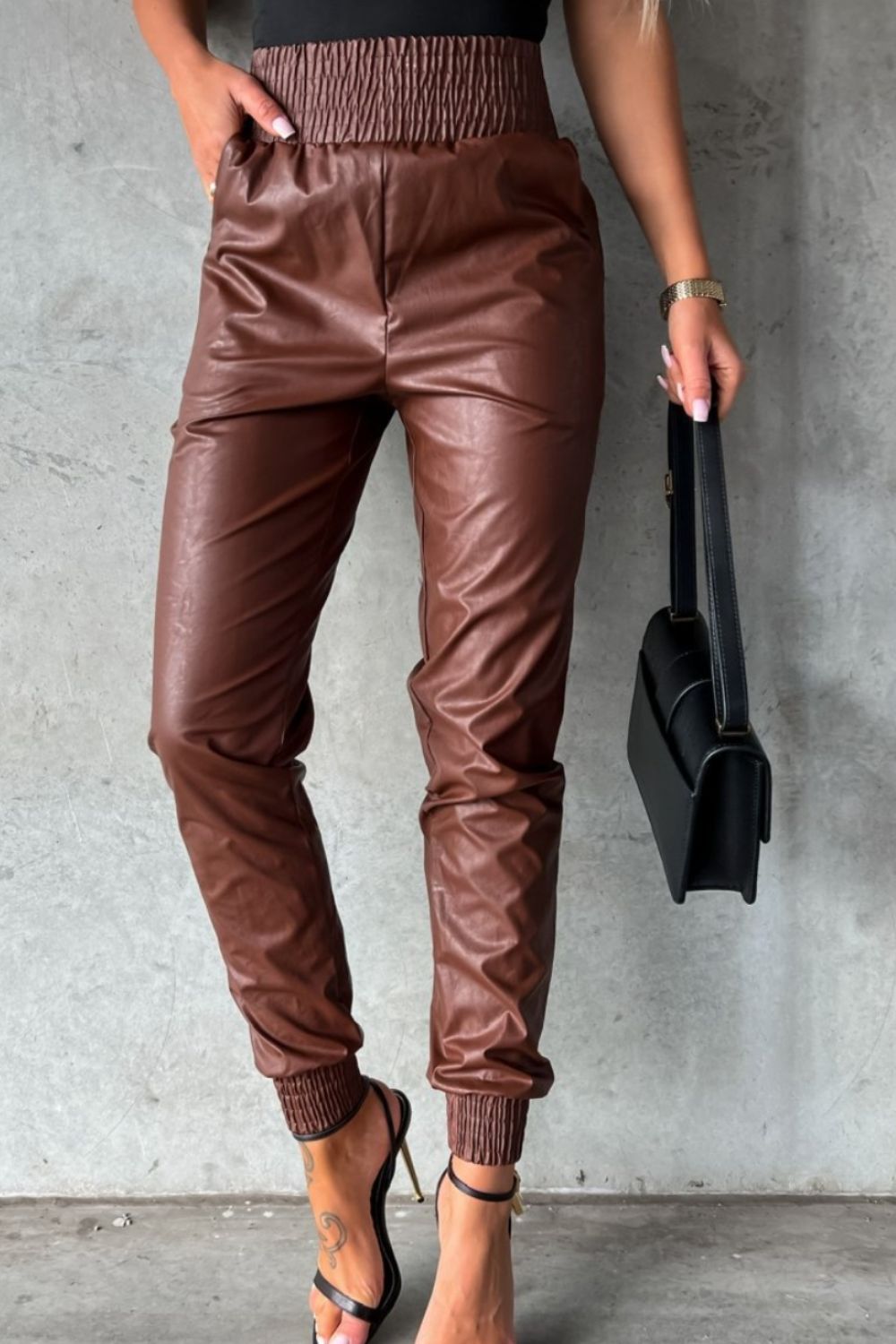 54feb112-f600-43d6-a560-dedd959c313c-Max